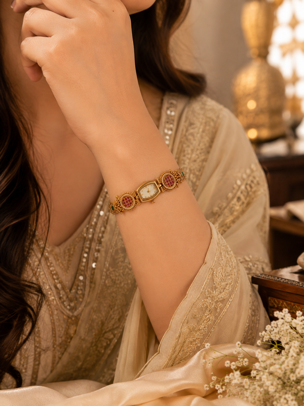 Heritage Premium Gold Plated Designer Bracelet Watch for Women
